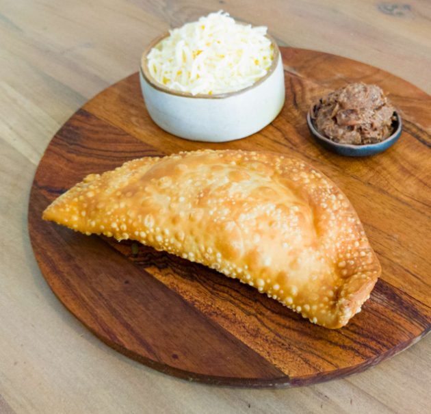 Empanada Mechada Queso 22cm - Congelada