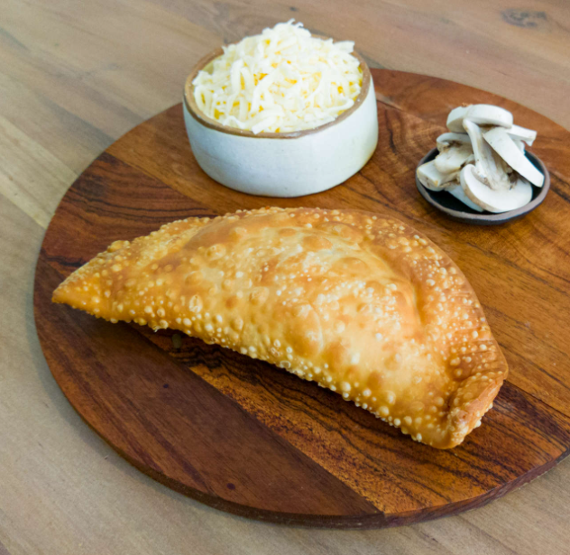 Empanada Queso Champiñon 22cm - Congelada